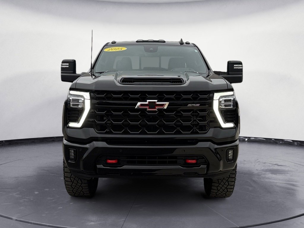 Used 2025 Chevrolet Silverado 2500 ZR2 w/ Technology Package image 18
