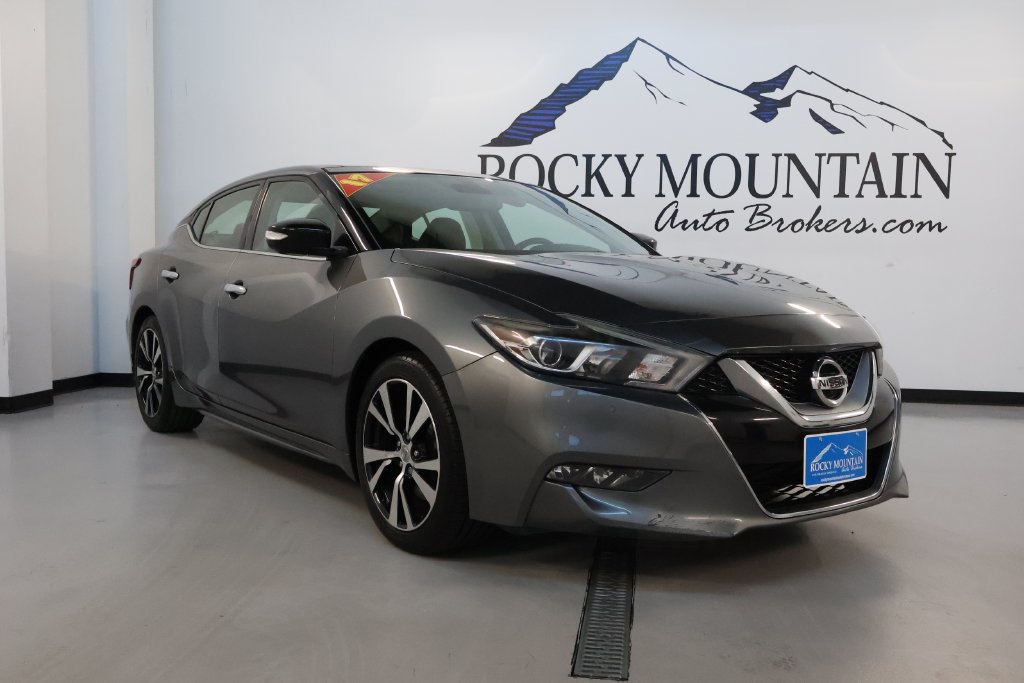 Used 2017 Nissan Maxima Platinum w/ Interior Lighting Package