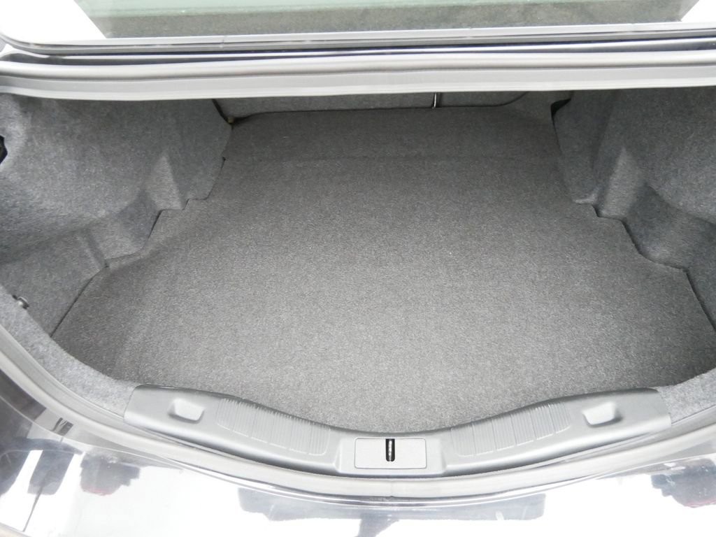 Used 2019 Ford Fusion S FWD image 8