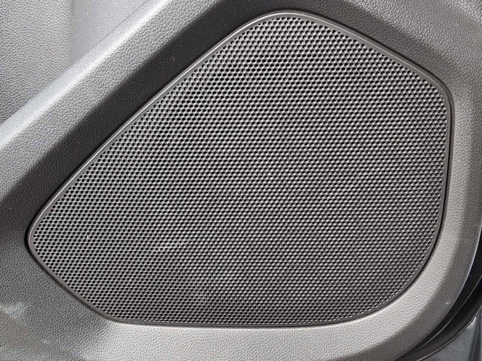 Used 2021 Chevrolet TrailBlazer RS w/ Sun and Liftgate Package image 31