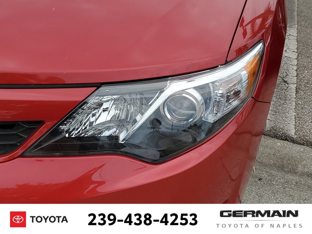 Used 2013 Toyota Camry SE FWD image 15