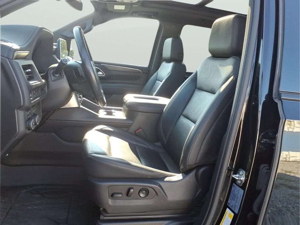 Used 2021 Chevrolet Suburban Z71 AWD/4WD image 12