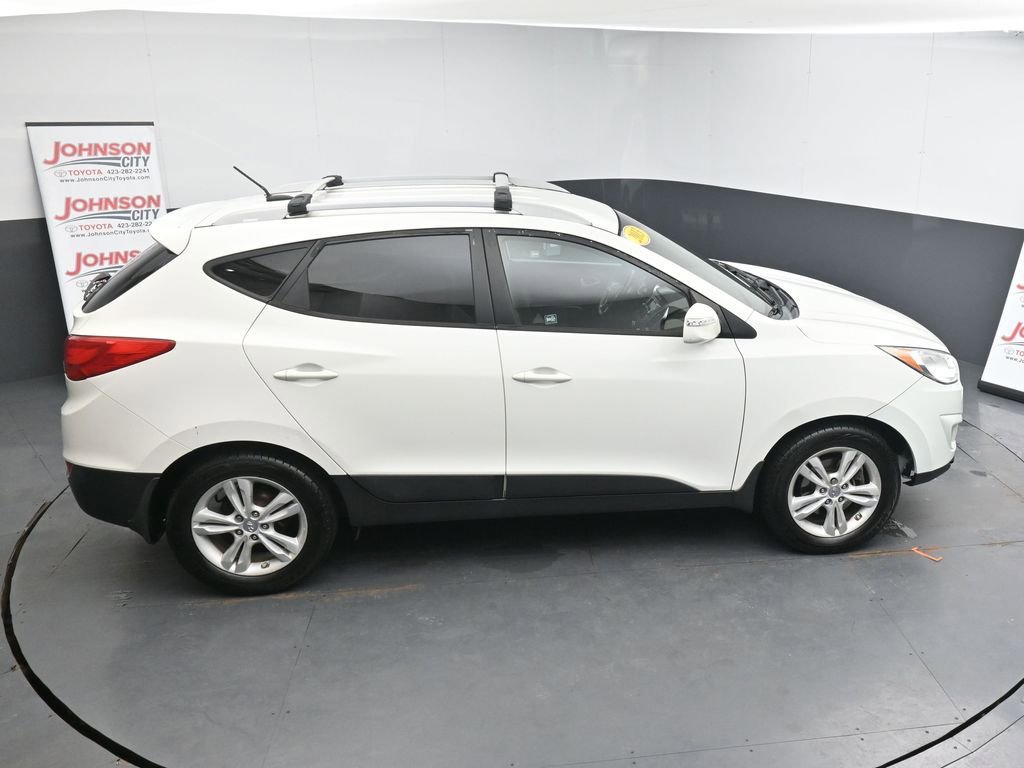 Used 2013 Hyundai Tucson GLS image 32