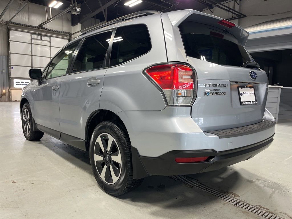 Used 2017 Subaru Forester 2.5i Premium w/ All-Weather Package image 8