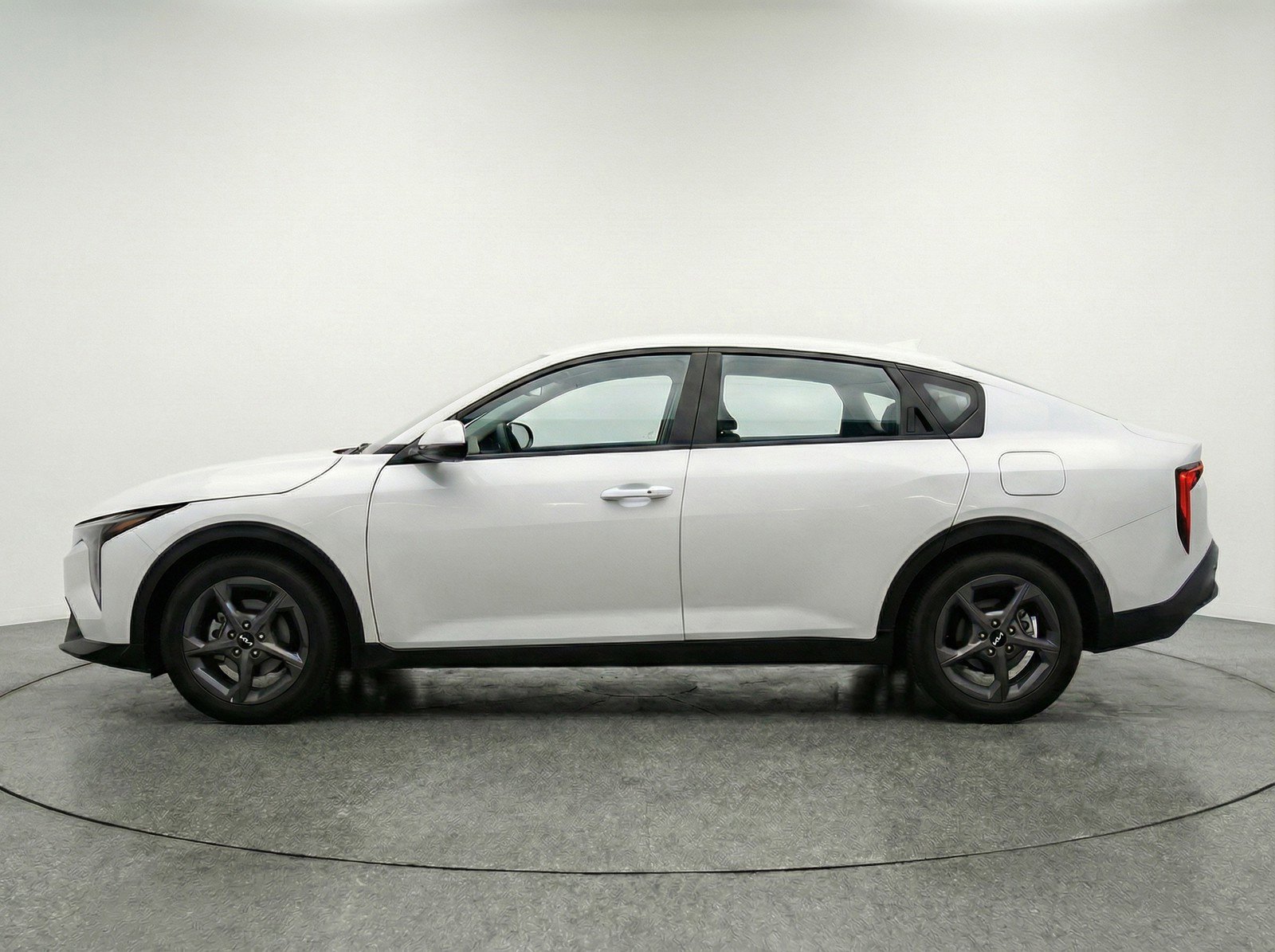 Used 2025 Kia K4 FWD image 5