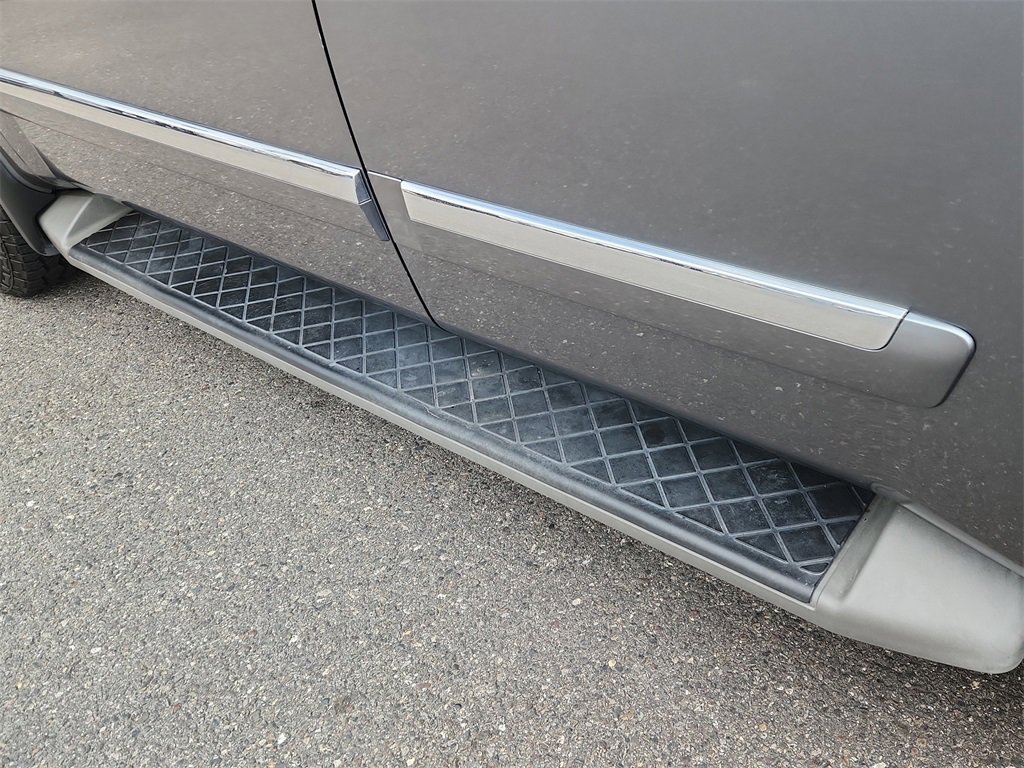 Used 2015 Nissan Armada 4WD image 13