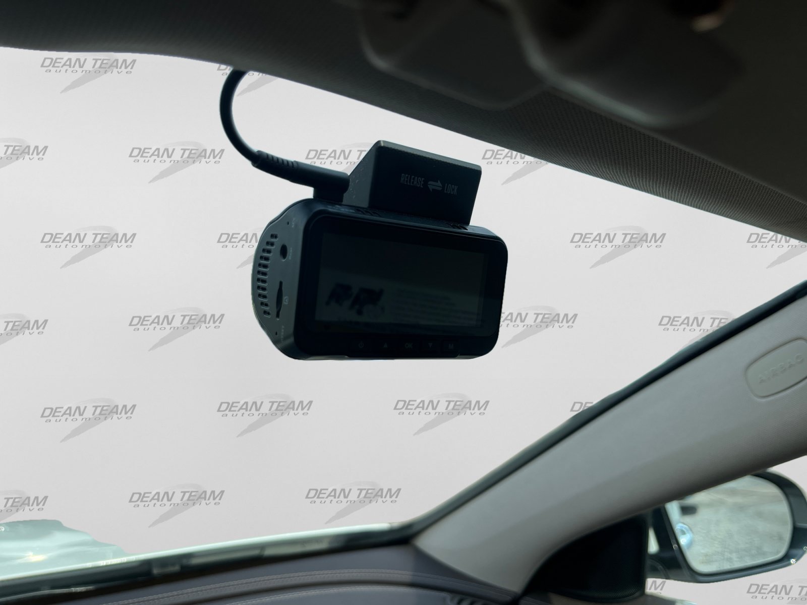 Used 2018 Mercedes-Benz E 300 4MATIC image 18