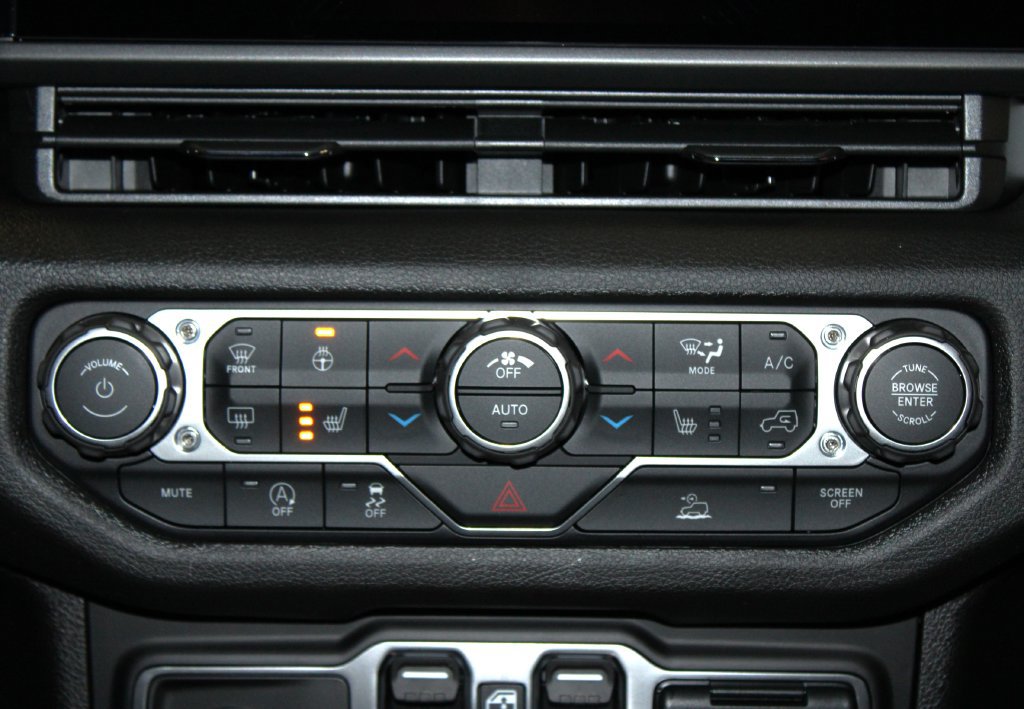 New 2026 Jeep Gladiator Sport AWD/4WD image 20