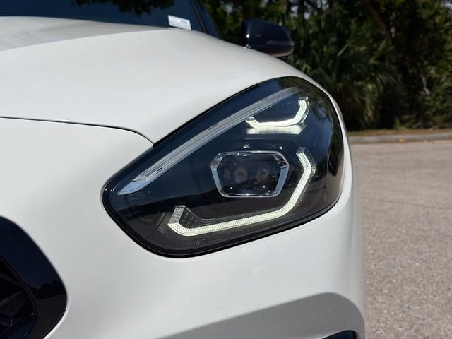 Used 2025 BMW Z4 M40i w/ Premium Package RWD image 9