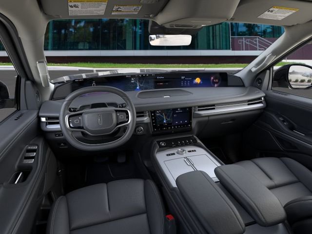 New 2026 Lincoln Navigator L Premier AWD/4WD image 9