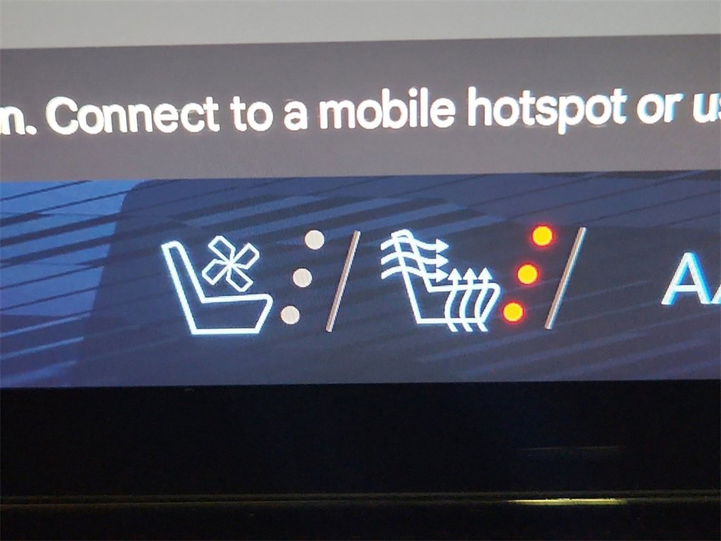 Certified 2024 Chevrolet Traverse RS w/ LPO, Floor Liner Package image 36