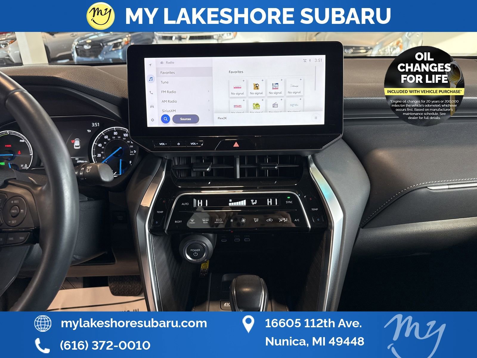 Used 2024 Toyota Venza XLE image 15