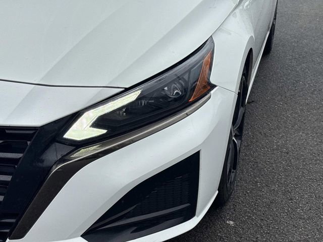 Used 2023 Nissan Altima 2.5 SR image 10