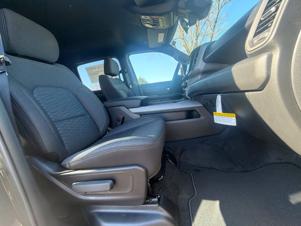 New 2027 RAM 1500 Express AWD/4WD image 37