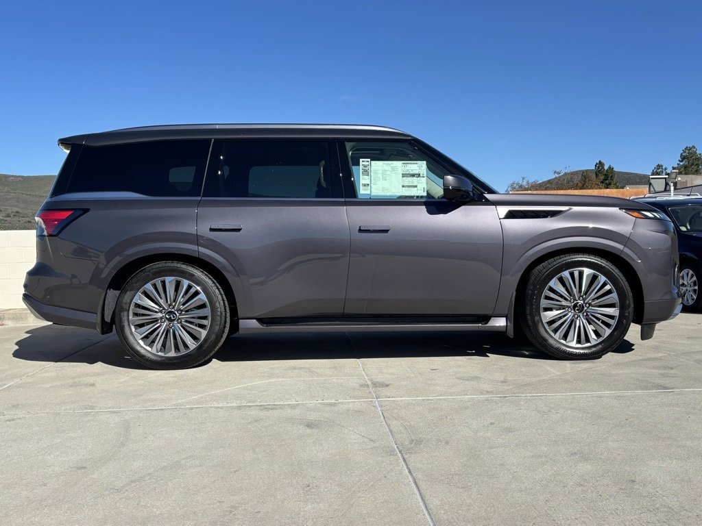 New 2026 INFINITI QX80 Luxe image 2
