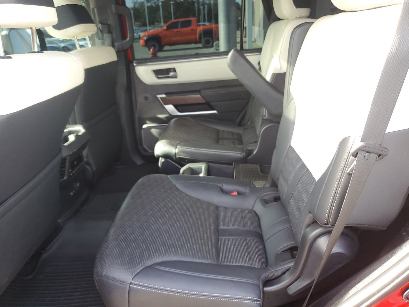 Certified 2025 Toyota Sequoia Capstone AWD/4WD image 15