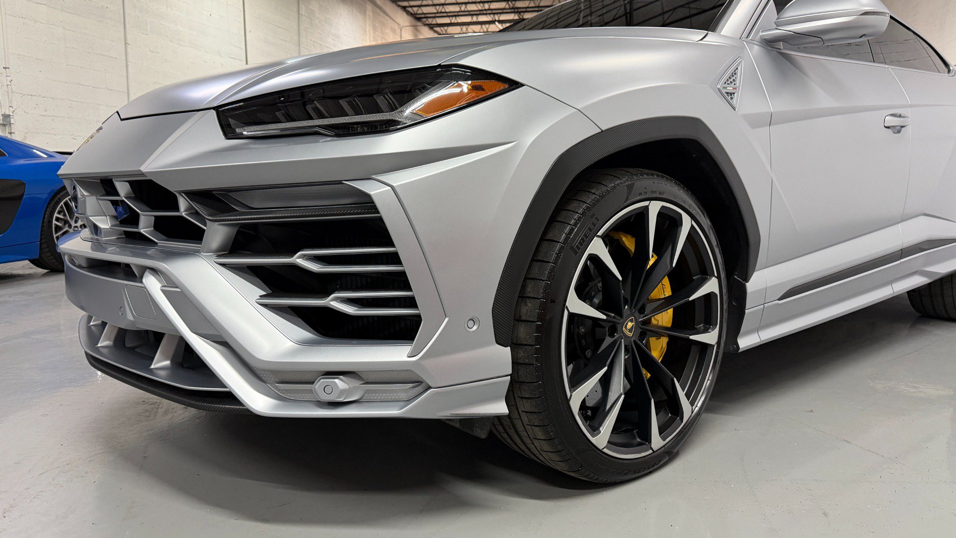 Used 2022 Lamborghini Urus AWD/4WD image 29
