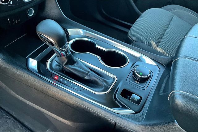 Used 2021 Chevrolet Traverse LT image 18