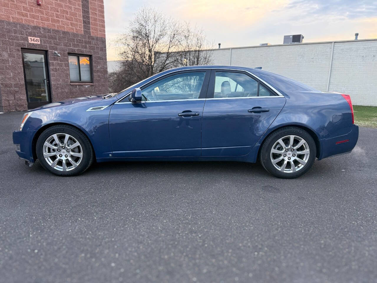 Used 2009 Cadillac CTS 3.6L DI AWD 4dr Sedan w/ 1SB N image 8