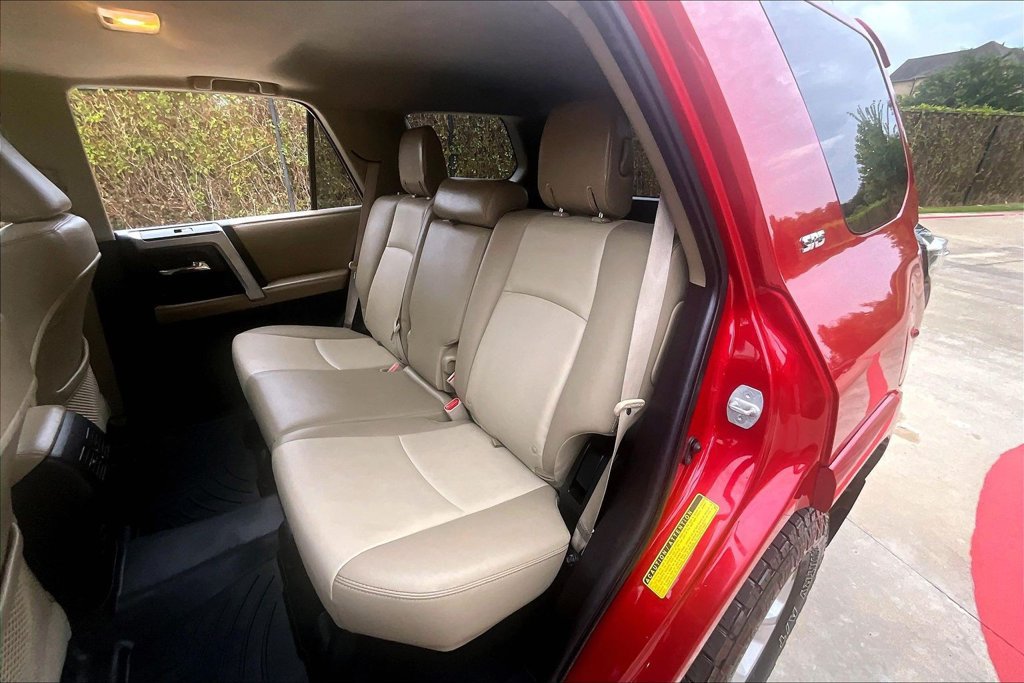 Used 2016 Toyota 4Runner SR5 Premium AWD/4WD image 35