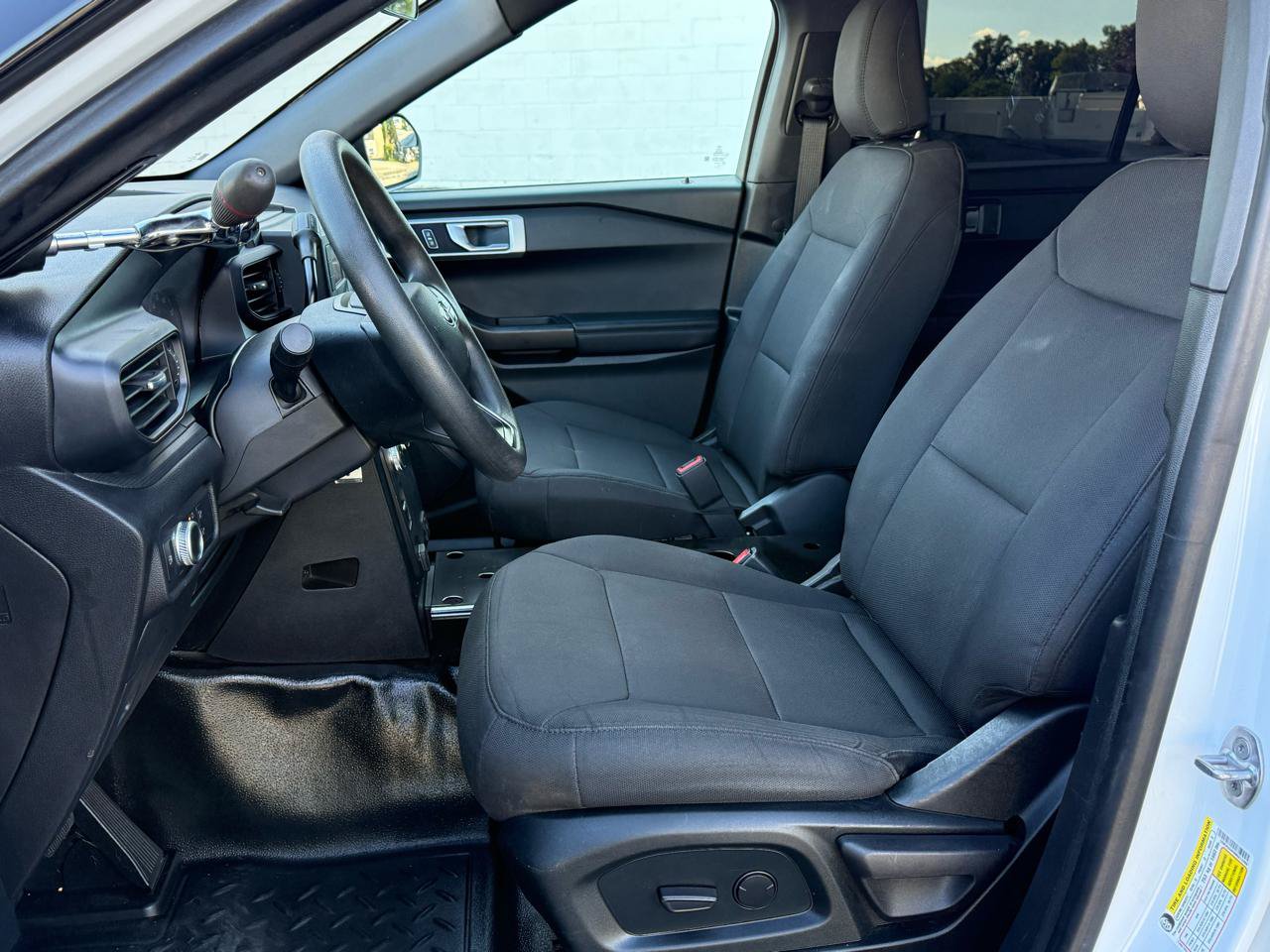 Used 2021 Ford Explorer 4WD Police Interceptor image 3