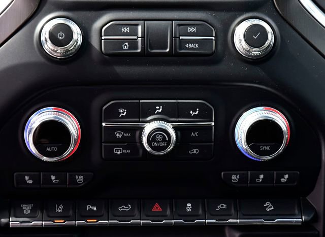 Used 2021 GMC Sierra 2500 AT4 w/ AT4 Premium Plus Package image 30