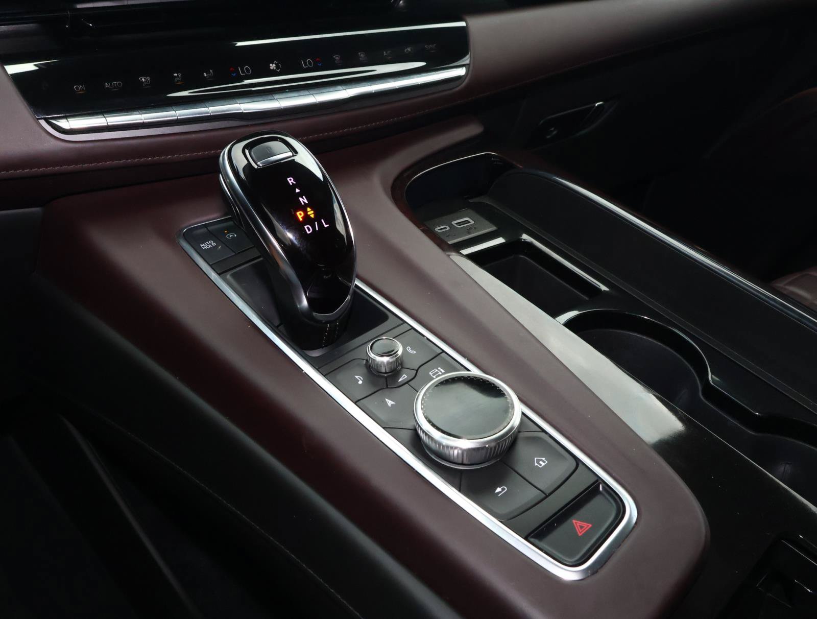 Used 2024 Cadillac Escalade Sport Platinum AWD/4WD image 37