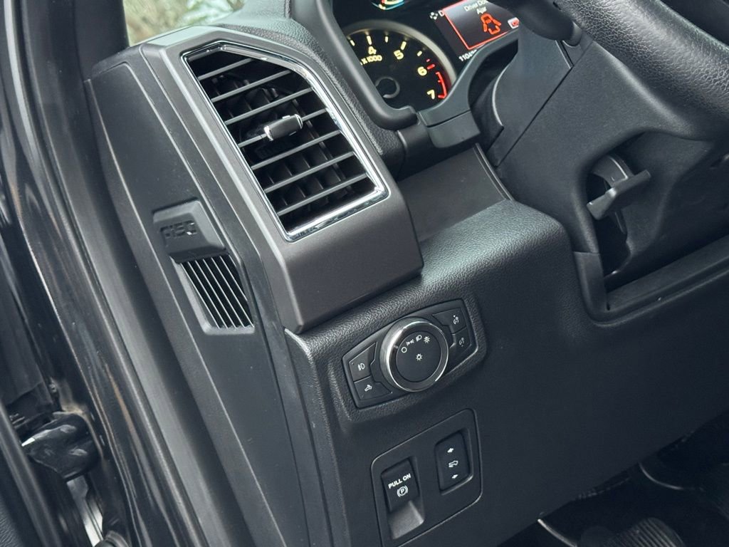 Used 2015 Ford F150 XLT w/ Equipment Group 302A Luxury AWD/4WD image 25