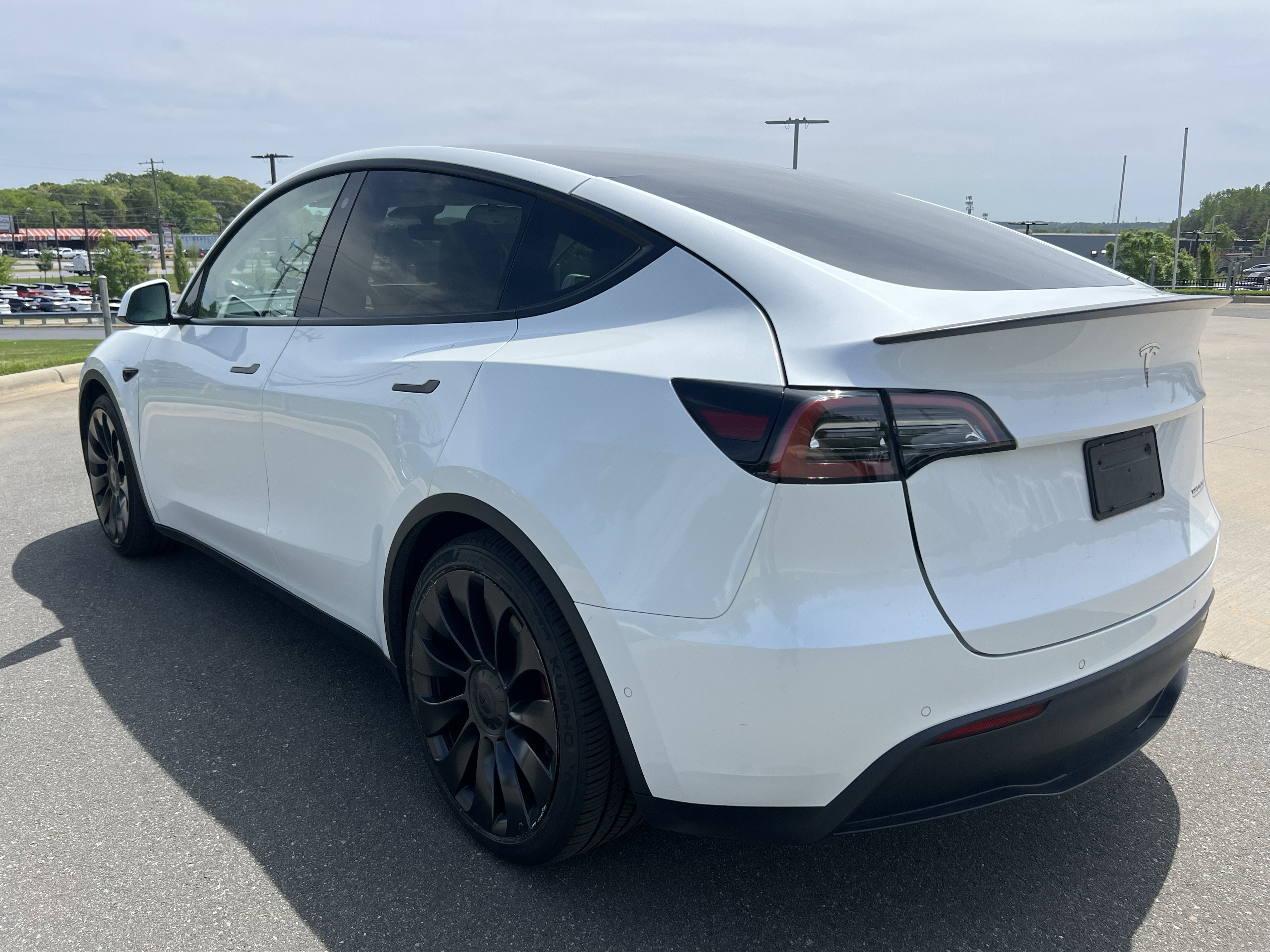 Used 2022 Tesla Model Y Performance image 7
