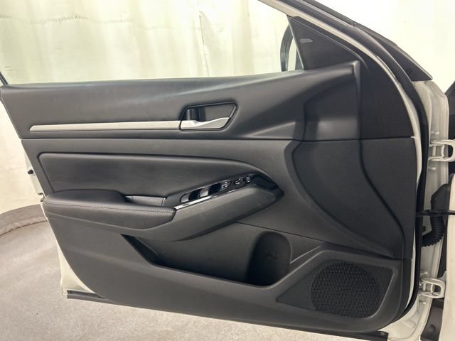 Used 2023 Nissan Altima 2.5 SV FWD image 20