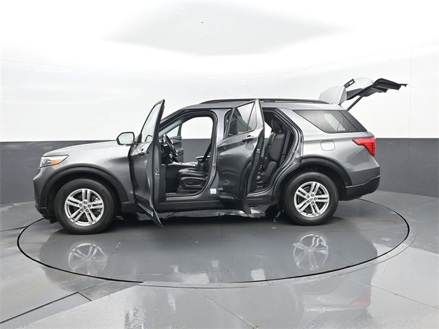 Used 2022 Ford Explorer XLT w/ Equipment Group 202A image 33