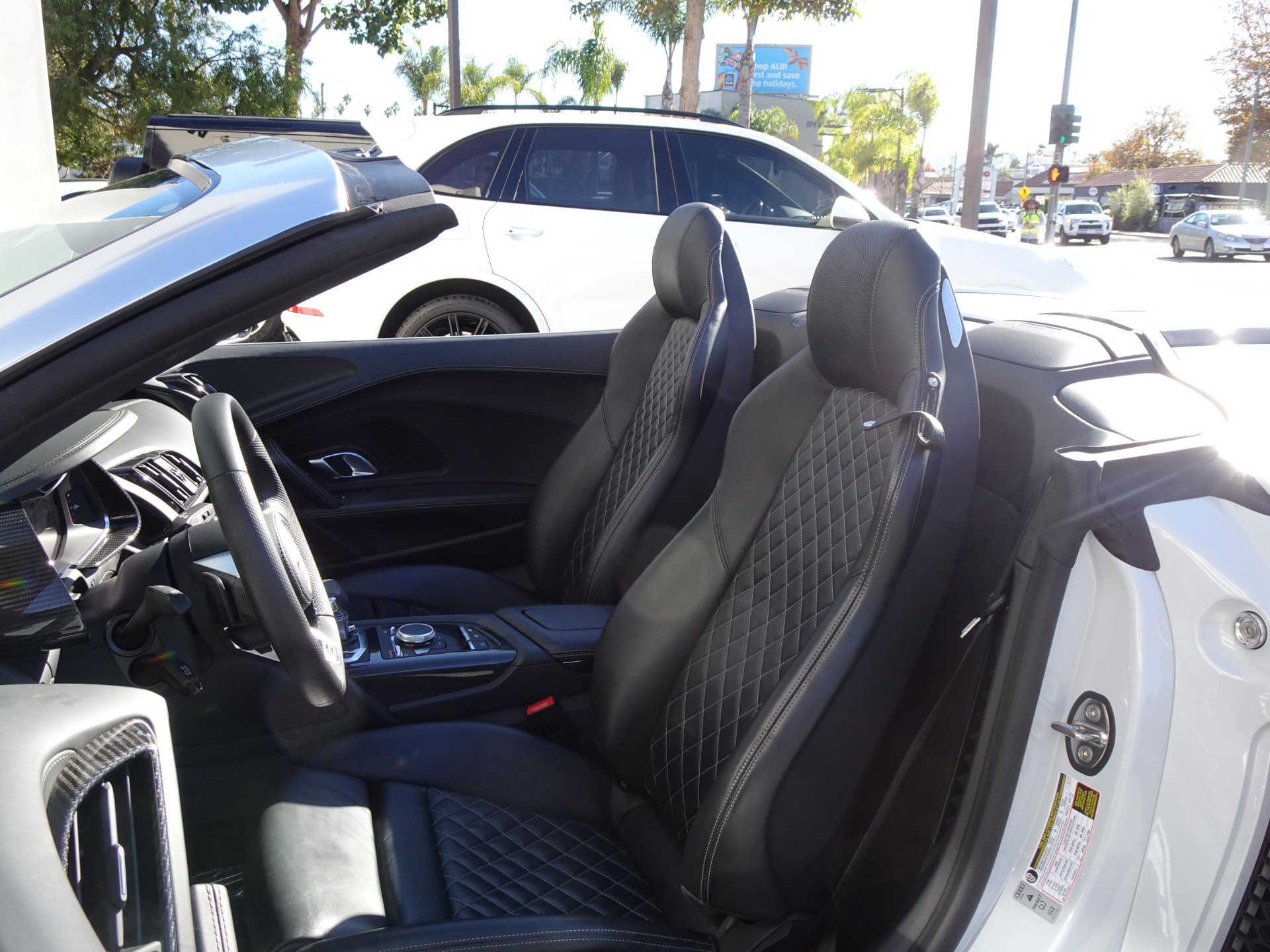 Used 2020 Audi R8 V10 w/ Carbon Exterior Package AWD/4WD image 16