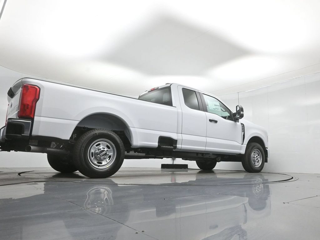 New 2026 Ford F250 XL w/ XL Chrome Package RWD image 42