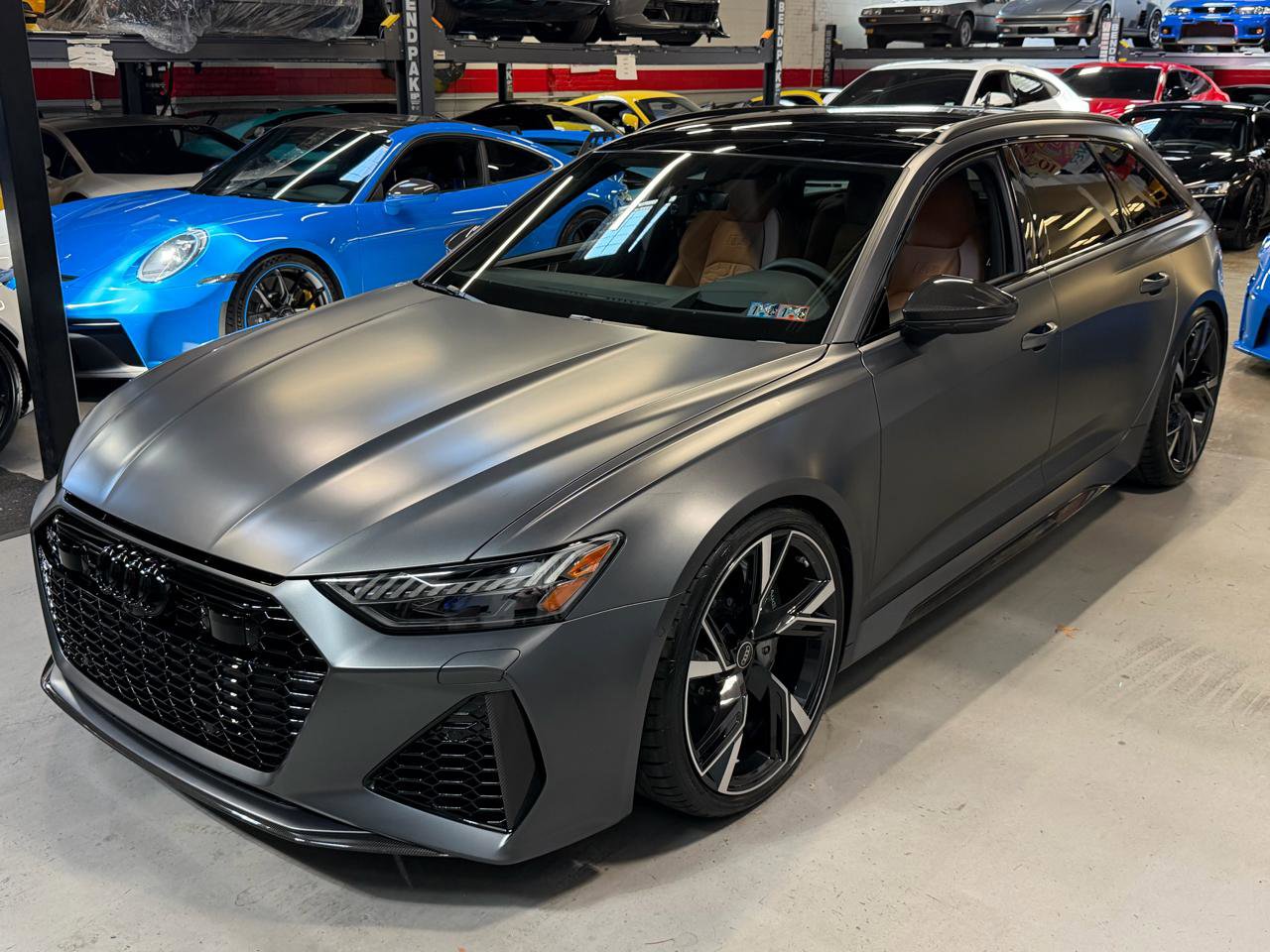 Used 2023 Audi RS 6 w/ Carbon Optic Package image 9