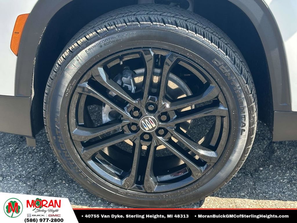 Certified 2025 Buick Enclave Preferred w/ Power Package FWD image 9