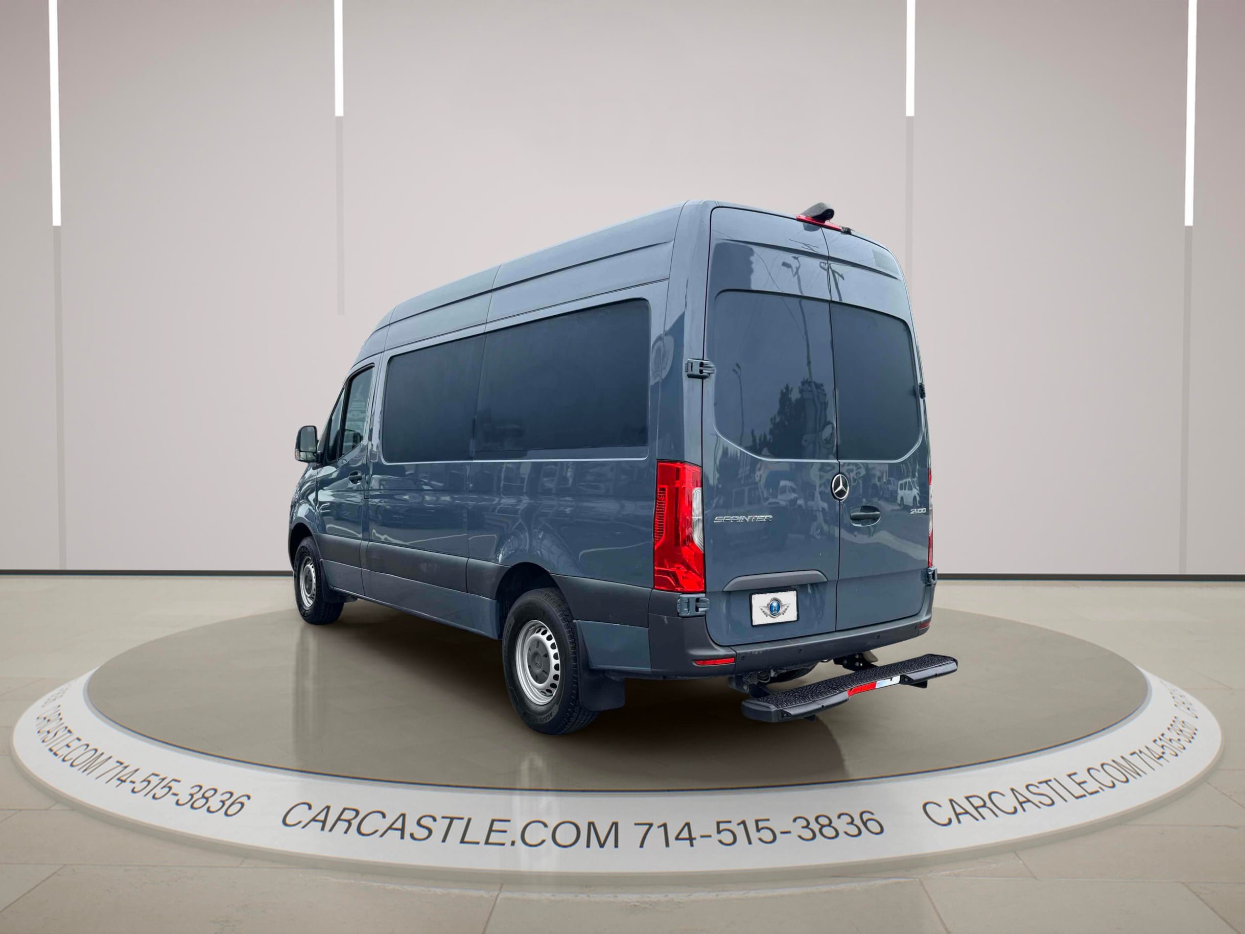Used 2019 Mercedes-Benz Sprinter 144 image 4