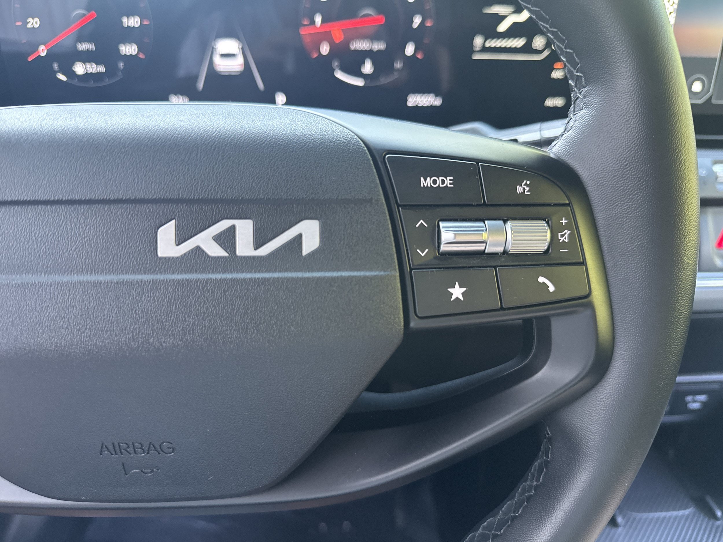 Used 2025 Kia K4 EX FWD image 19