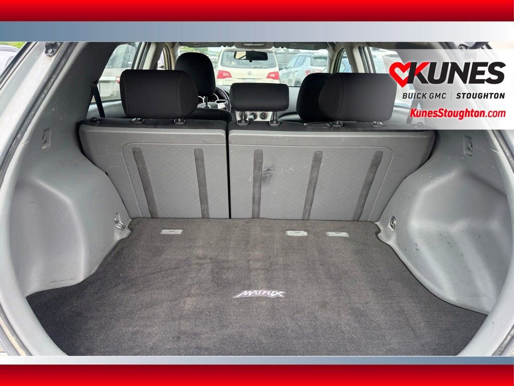 Used 2013 Toyota Matrix L FWD image 14