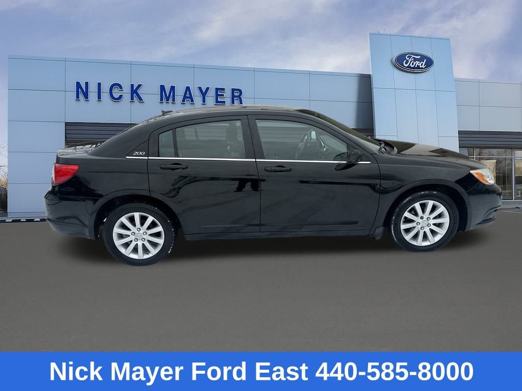 Used 2013 Chrysler 200 Touring w/ Cold Weather Group image 8