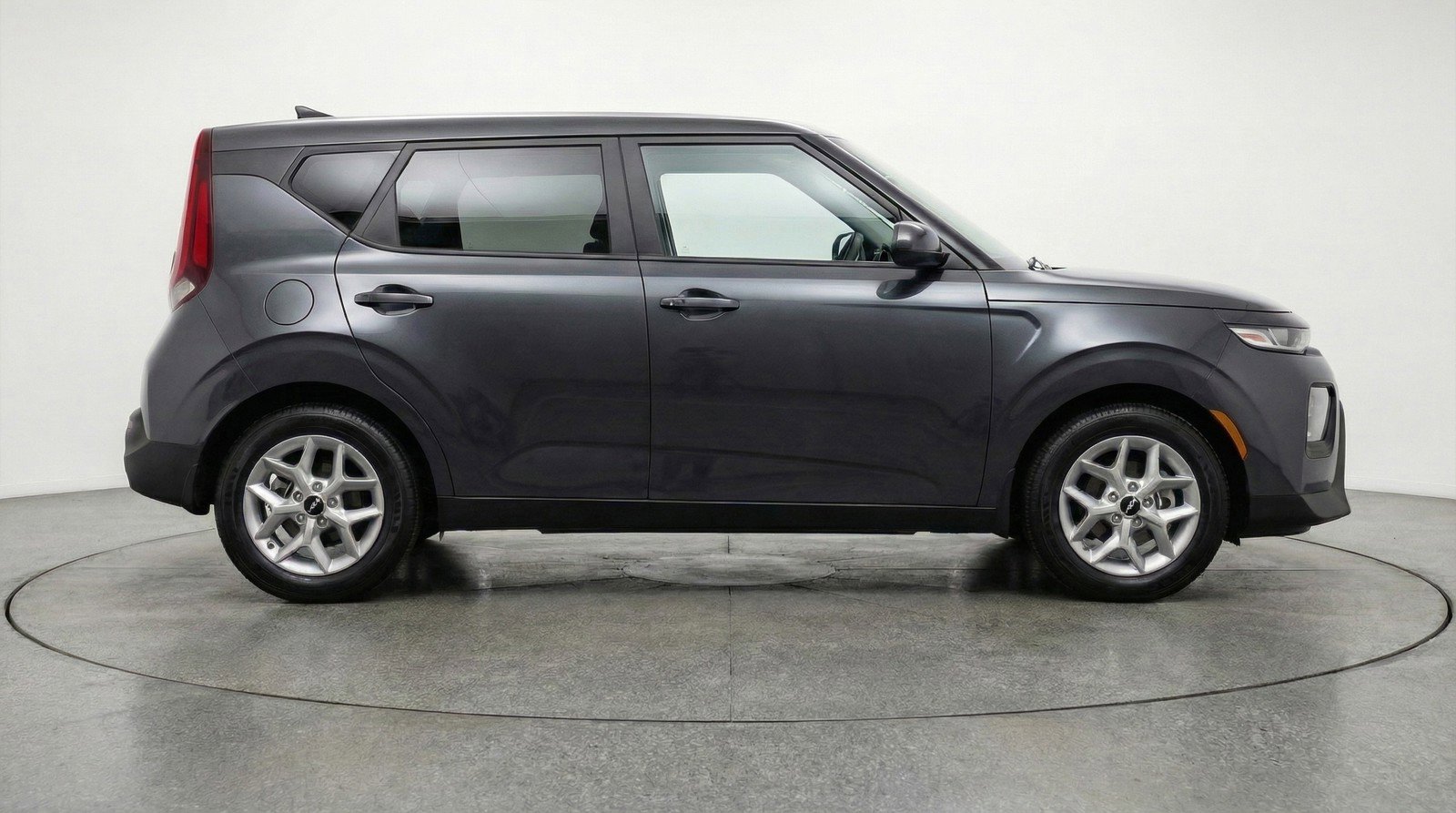 Used 2025 Kia Soul LX w/ LX Technology Package image 11