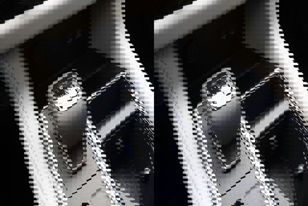 Used 2024 Nissan Pathfinder SL w/ Black Appearance Package image 23