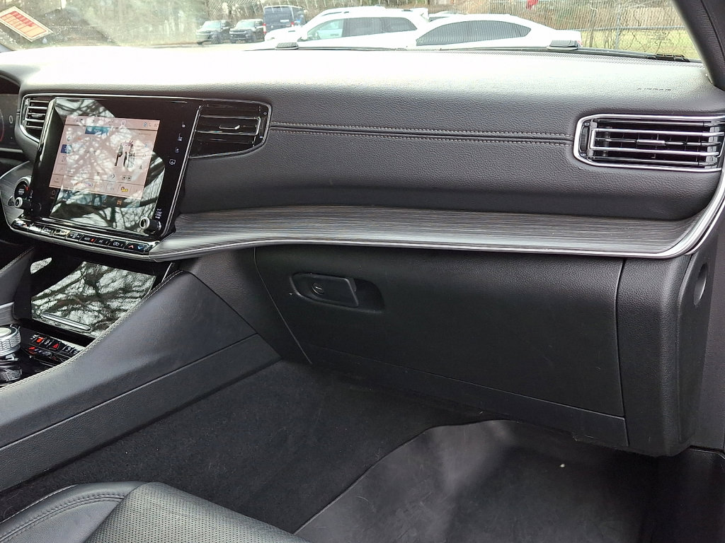 Used 2024 Jeep Wagoneer L Series II w/ Flexible Seating Group image 11