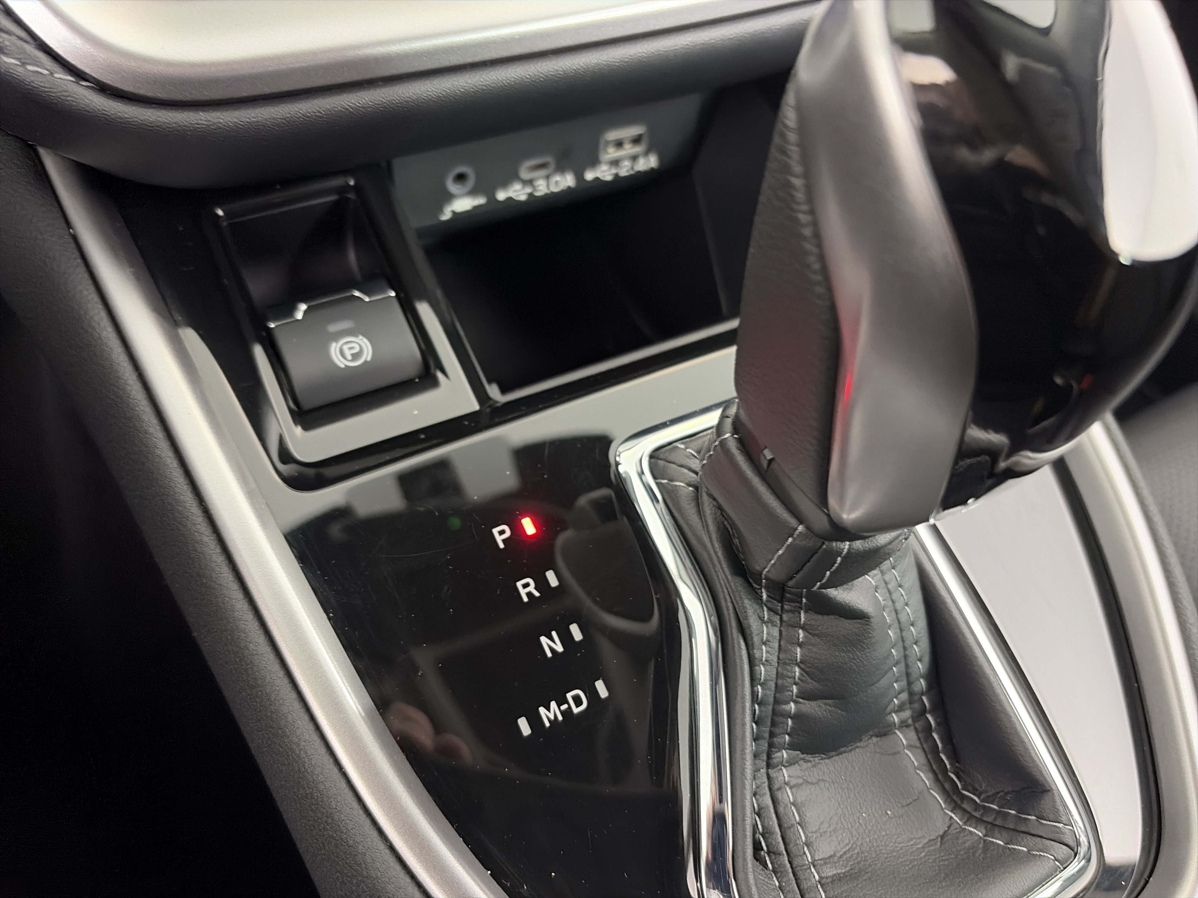 New 2025 Subaru Outback Limited AWD/4WD image 30