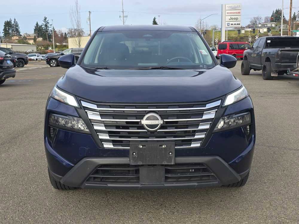 Used 2025 Nissan Rogue SV image 5