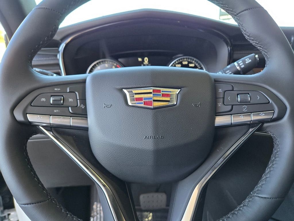 New 2025 Cadillac XT6 Luxury image 48