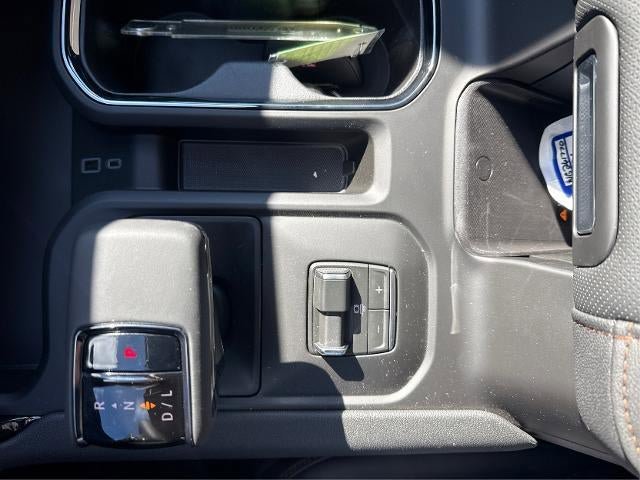New 2026 GMC Sierra 1500 AT4 w/ Technology Package AWD/4WD image 23