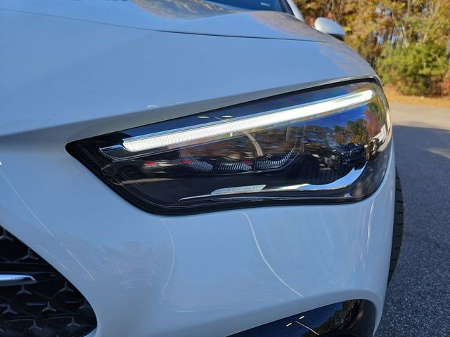 Used 2026 Mercedes-Benz CLE 300 4MATIC Coupe image 34