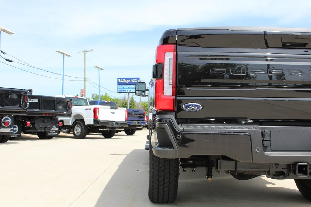 New 2026 Ford F350 Platinum w/ FX4 Off-Road Package AWD/4WD image 33