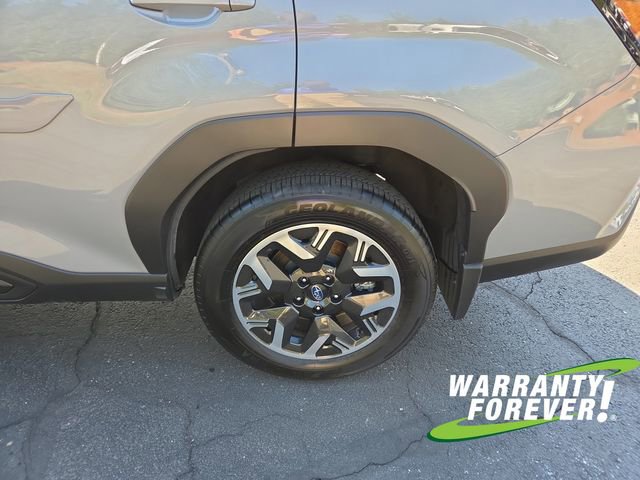 Used 2025 Subaru Forester Premium image 22