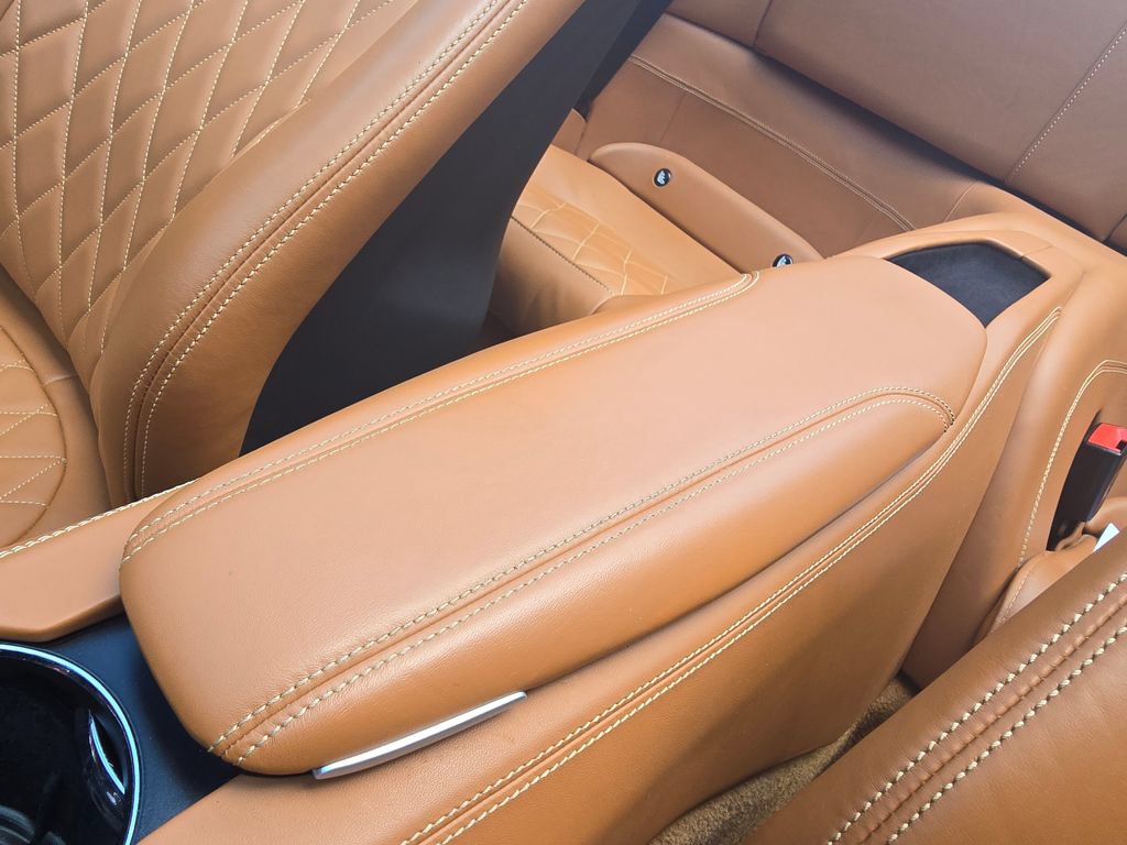 Used 2015 Ferrari California T RWD image 39